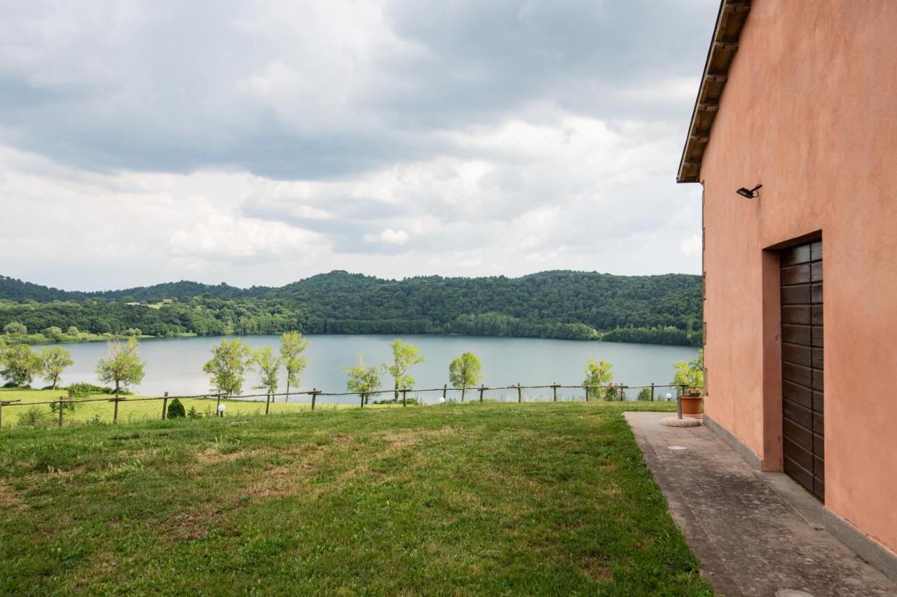 Agriturismo Lago Di Mezzano Valentano Buitenkant foto