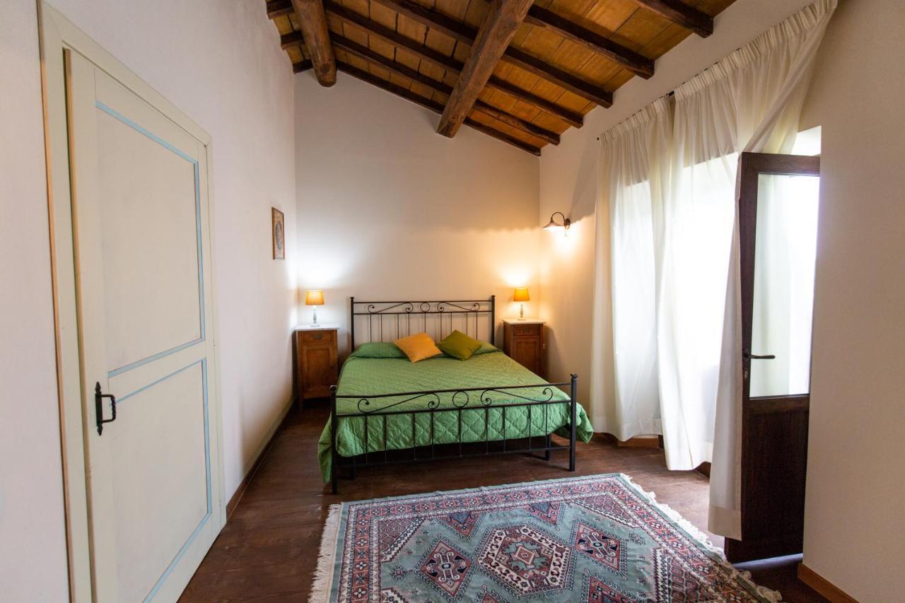 Agriturismo Lago Di Mezzano Valentano Buitenkant foto