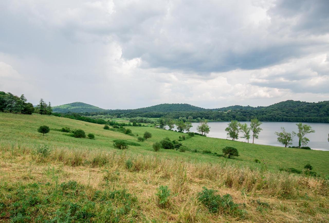 Agriturismo Lago Di Mezzano Valentano Buitenkant foto