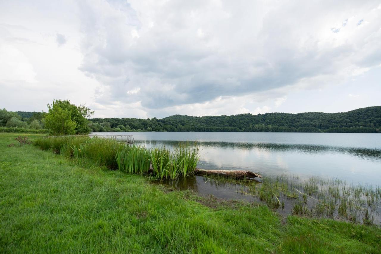 Agriturismo Lago Di Mezzano Valentano Buitenkant foto