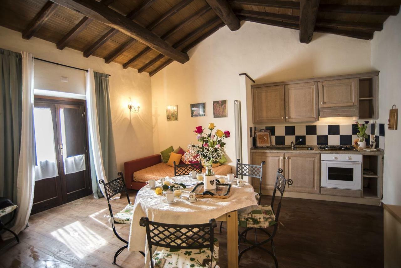 Agriturismo Lago Di Mezzano Valentano Buitenkant foto